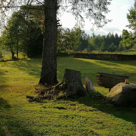 Hinni Talu Puhkemaja * Moksi