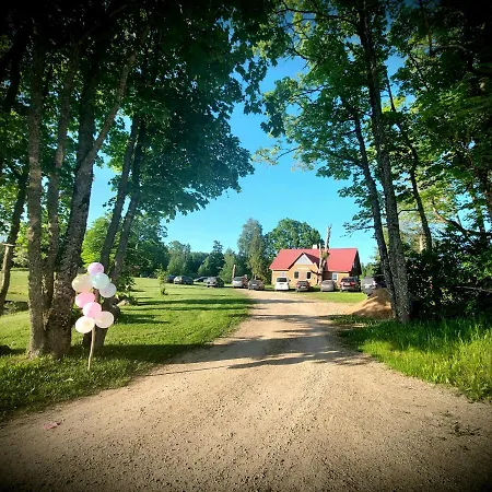 Prázdninový dům Hinni Talu Puhkemaja *